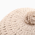 Afbeelding laden in Galerijviewer, Nattiot Kussen Lenka Ecru Rond